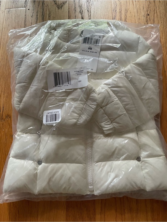 Ralph Lauren Other - NWT Ralph Lauren White Classic Puffer Jacket with Hood baby 9 months